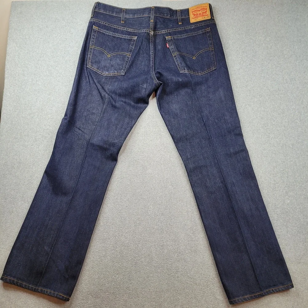 Levi's 517 Bootcut Jeans Mens 38x32 Blue Denim 100% Cotton Classic Dark Wash